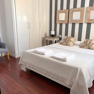 Apartamento Clásico de 2 Dormitorios